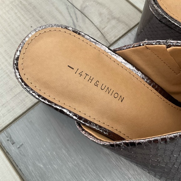 14th & Union 2.5” Block Heels - Picture 5 of 14